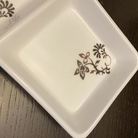 Mikasa Gourmet Basics Chocolate Swirl Server - Picture 5 of 8